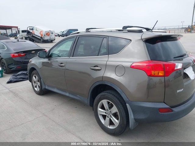 2T3WFREVXFW156083 Toyota Rav4 Xle