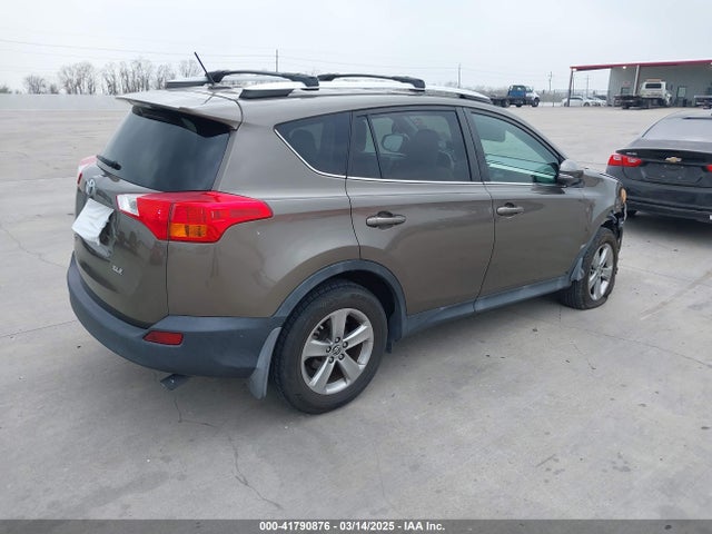 2T3WFREVXFW156083 Toyota Rav4 Xle