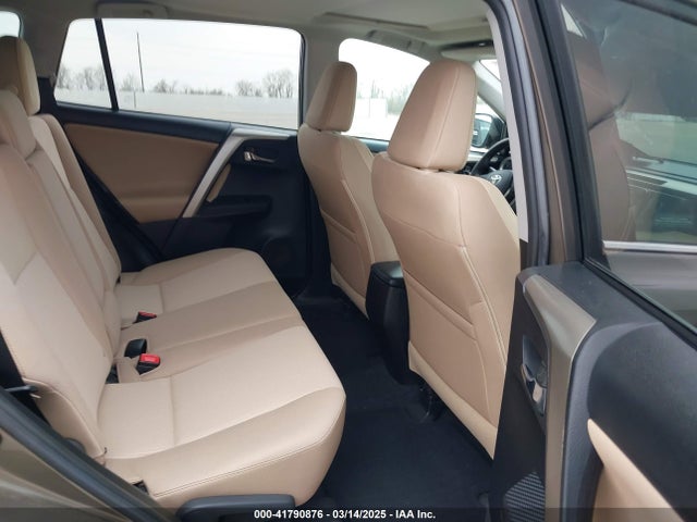 2T3WFREVXFW156083 Toyota Rav4 Xle