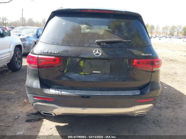WDC4M4HB7LW007333 Mercedes-Benz Glb 250 4matic