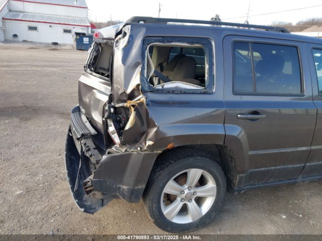 1C4NJPFA5GD543228 Jeep Patriot Latitude