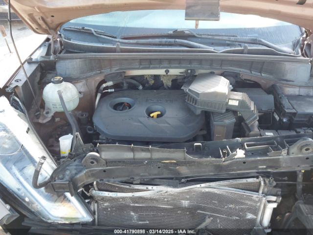 KM8J23A40HU525982 Hyundai TUCSON SE