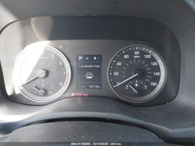 KM8J23A40HU525982 Hyundai TUCSON SE