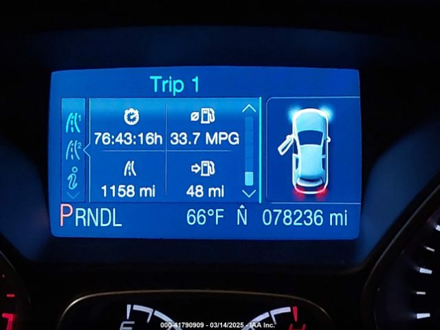1FADP3F27EL116704 Ford FOCUS SE