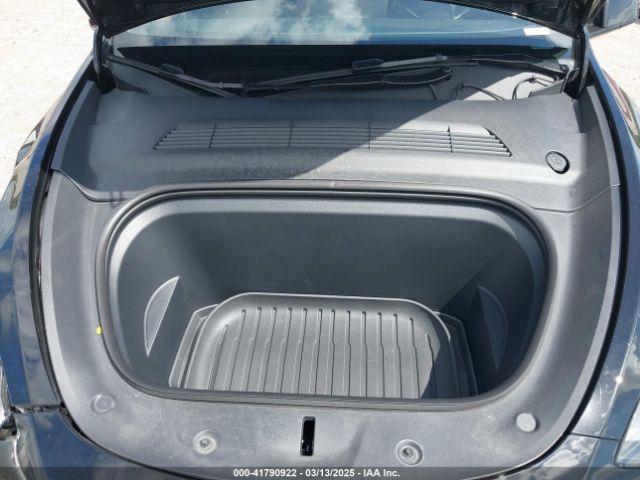 2024 TESLA MODEL Y 7SAYGDED6RF191135 Photo 9