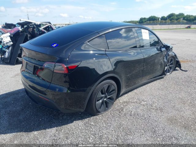 2024 TESLA MODEL Y 7SAYGDED6RF191135 Photo 3