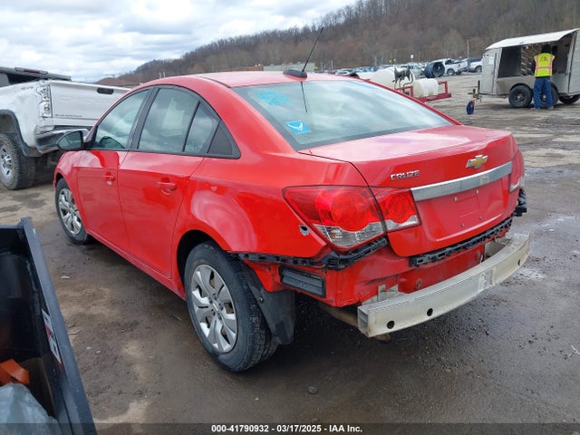 1G1PA5SH7F7265051 Chevrolet Cruze Ls Auto