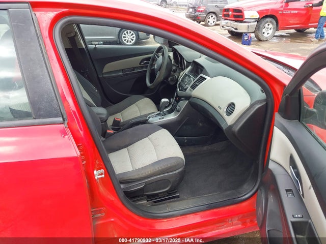 1G1PA5SH7F7265051 Chevrolet Cruze Ls Auto