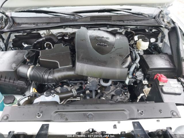 3TMCZ5ANXNM467411 Toyota Tacoma Trd Sport