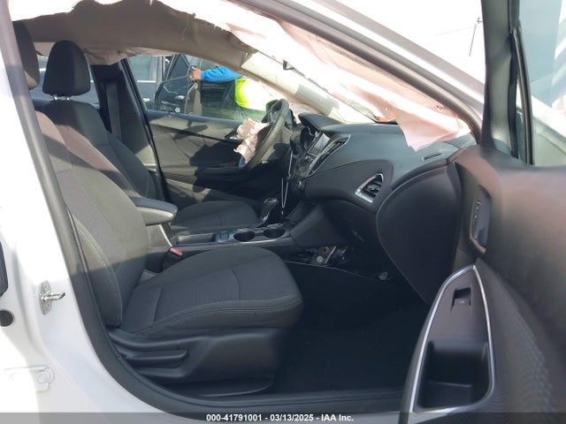 1G1BE5SM4H7171336 Chevrolet Cruze Lt Auto