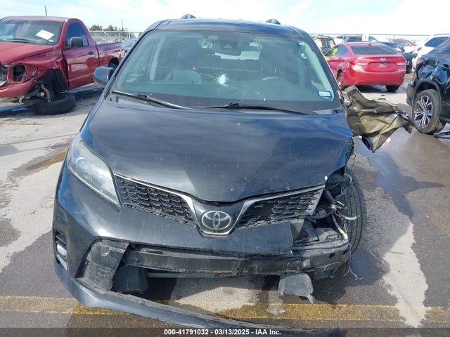 Toyota SIENNA SE 2020 5TDXZ3DC7LS062183 Image 12