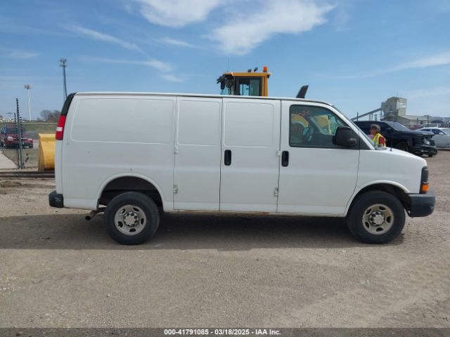 1GCWGFFF7F1108428 Chevrolet Express 2500 Work Van