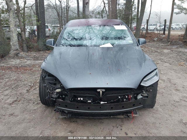 5YJXCBE28HF046104 Tesla Model X 100d/75d/90d