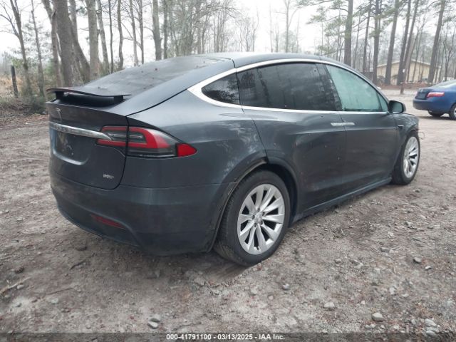 2017 TESLA MODEL X 5YJXCBE28HF046104 Photo 3