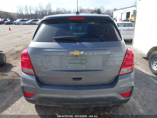 3GNCJKSB2LL323579 Chevrolet Trax Fwd Ls