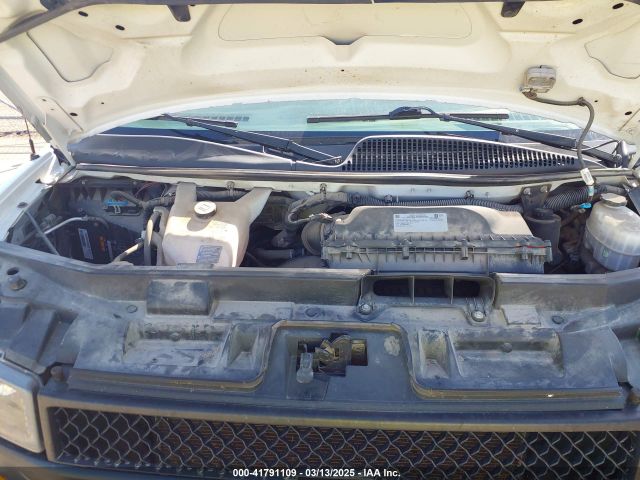 1GCWGAFP8J1253370 Chevrolet Express 2500 Work Van