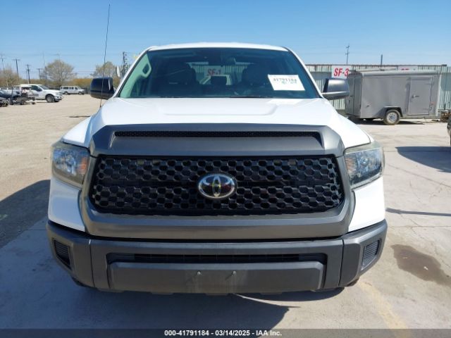 5TFRM5F1XKX142195 Toyota Tundra Sr 4.6l V8
