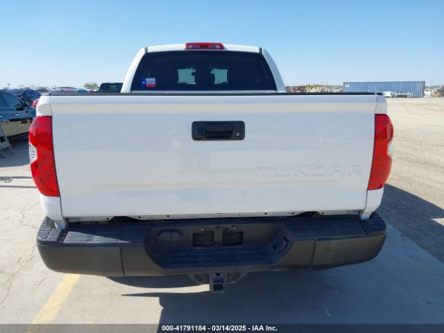 5TFRM5F1XKX142195 Toyota Tundra Sr 4.6l V8