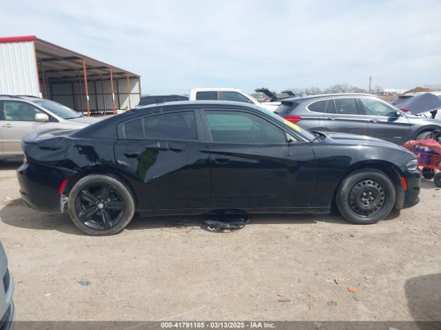 2C3CDXHG7FH777845 Dodge Charger Sxt