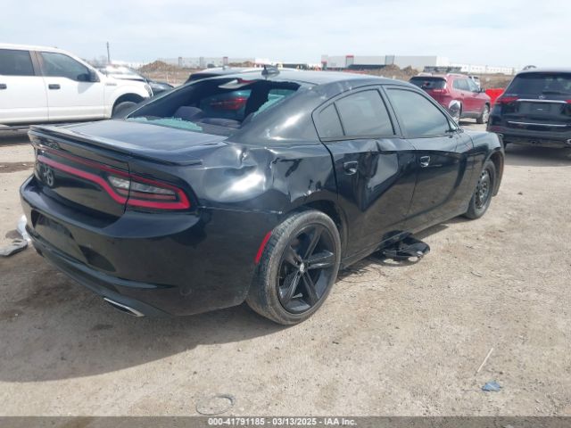 2C3CDXHG7FH777845 Dodge Charger Sxt