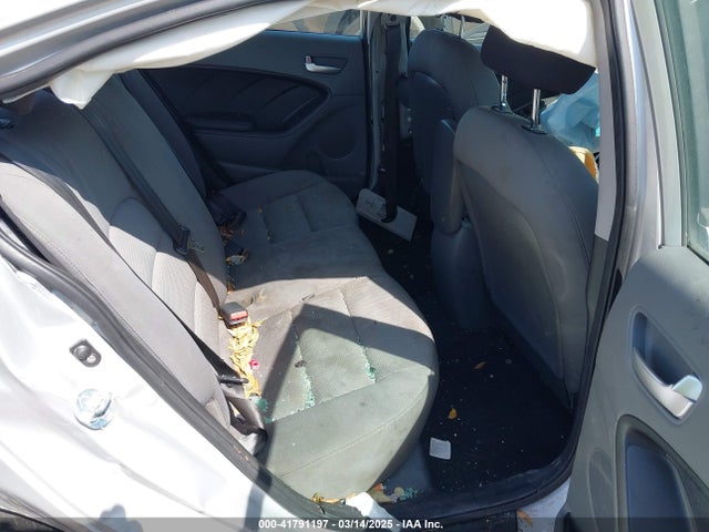 3KPFK4A7XHE025899 KIA FORTE LX
