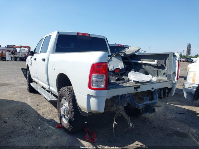 3C6UR5CL3RG226527 RAM 2500 Tradesman  4x4 6'4 Box