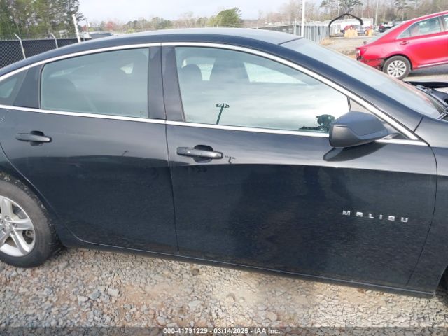 1G1ZC5ST0MF061198 Chevrolet Malibu Fwd 1fl