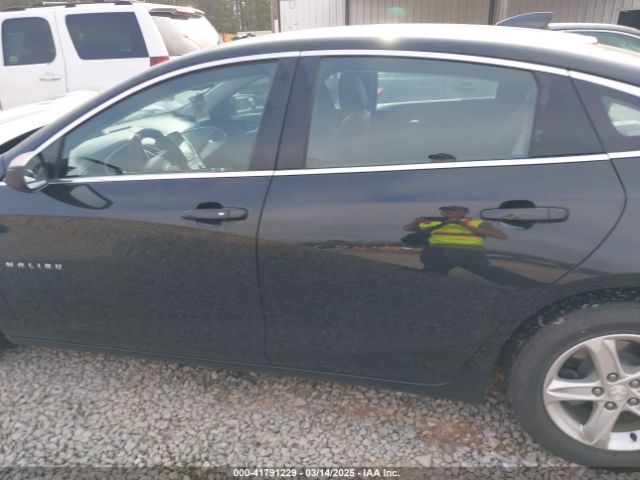 1G1ZC5ST0MF061198 Chevrolet Malibu Fwd 1fl