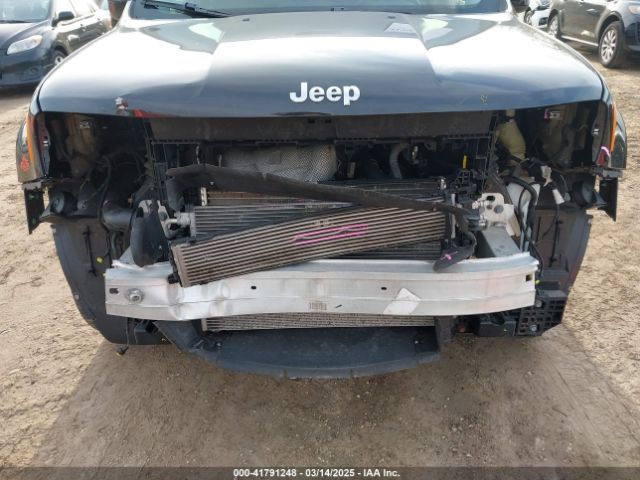ZACCJBBB9HPG19416 Jeep Renegade Latitude 4x4