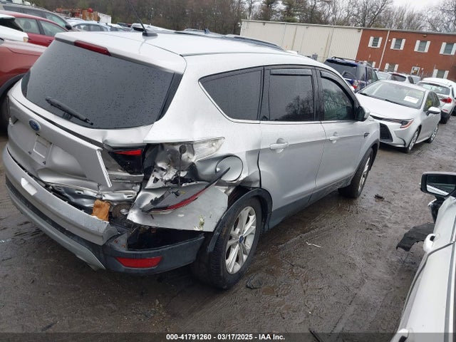 1FMCU9GD4HUE68103 Ford ESCAPE SE