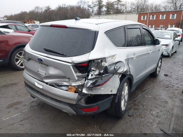 1FMCU9GD4HUE68103 Ford ESCAPE SE