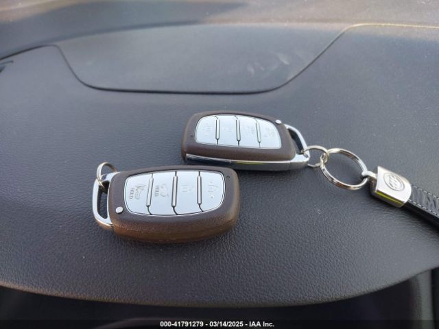 KM8J3CA2XHU463504 Hyundai Tucson Sport