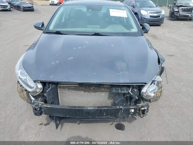 3KPF24AD9KE033831 KIA Forte Lxs
