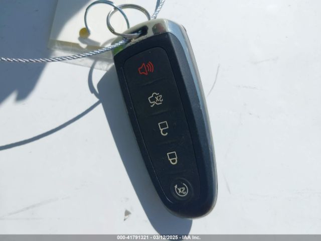 1FMCU9HD2KUB52835 Ford ESCAPE SEL