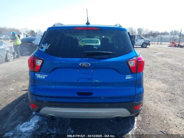 1FMCU9HD2KUB52835 Ford ESCAPE SEL