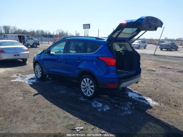 1FMCU9HD2KUB52835 Ford ESCAPE SEL