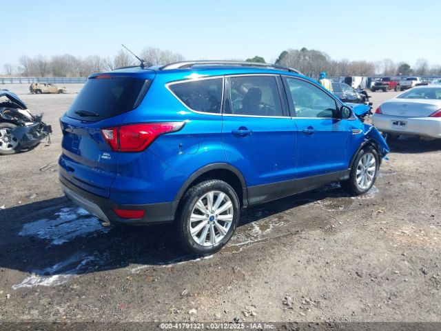 1FMCU9HD2KUB52835 Ford ESCAPE SEL