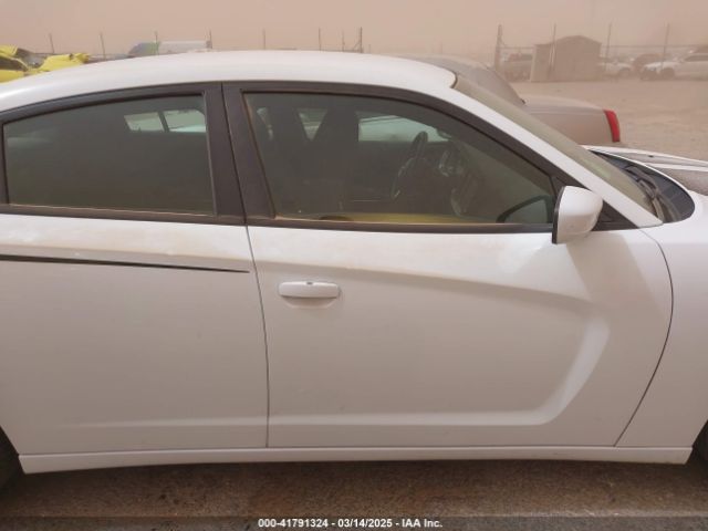2C3CDXJG4EH232419 Dodge Charger Sxt