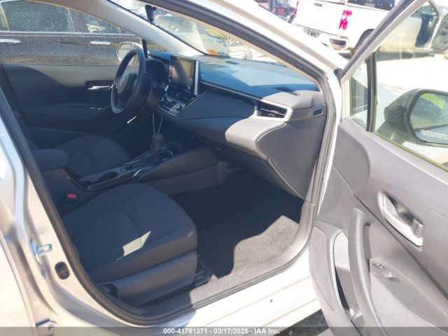 2021 TOYOTA COROLLA JTDEAMDE8MJ011201 Photo 4