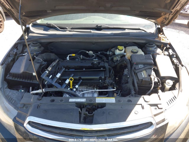 1G1PA5SH4F7145689 Chevrolet Cruze Ls Auto