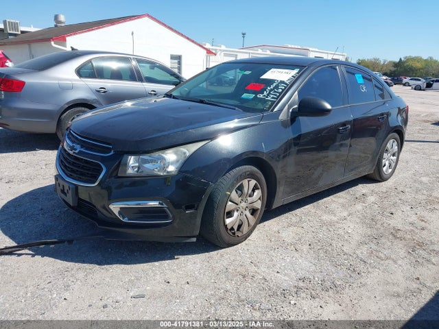 1G1PA5SH4F7145689 Chevrolet Cruze Ls Auto