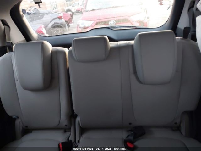 5FNRL6H77NB041754 Honda Odyssey Ex-l