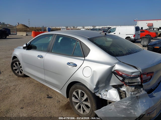 3KPA24AD9NE441681 KIA RIO S