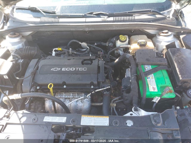 1G1PA5SH0E7102286 Chevrolet Cruze Ls Auto