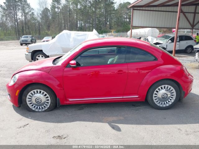 3VWJX7AT1EM610668 Volkswagen Beetle 2.5l