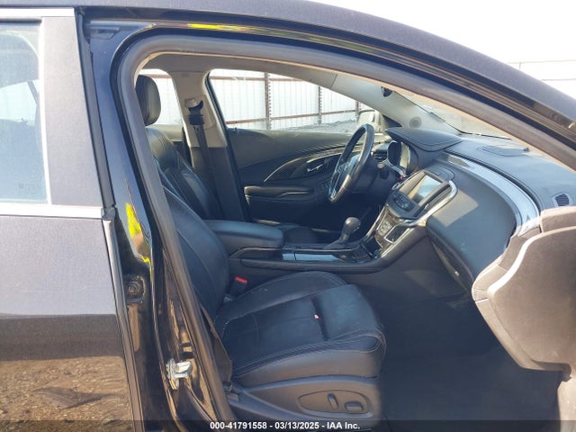 1G4GB5GR1FF152977 Buick Lacrosse Leather