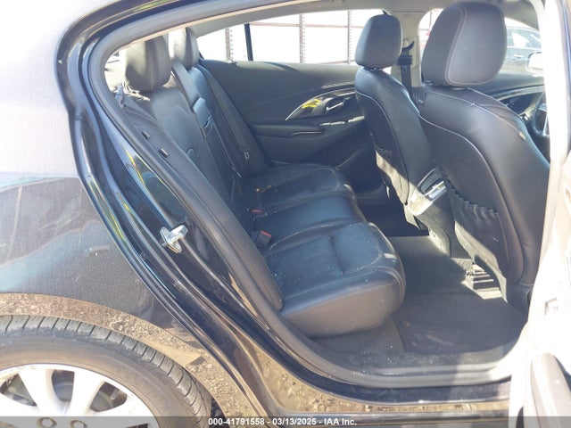 1G4GB5GR1FF152977 Buick Lacrosse Leather