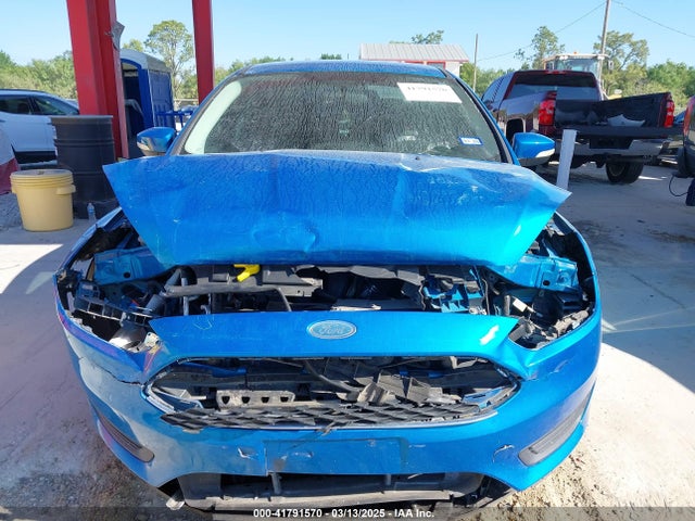 1FADP3F21FL287269 Ford FOCUS SE