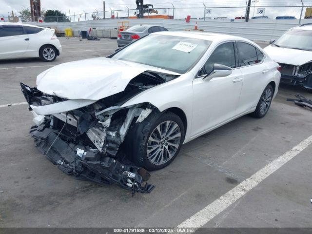 58ADA1C16MU006588 Lexus ES 300H