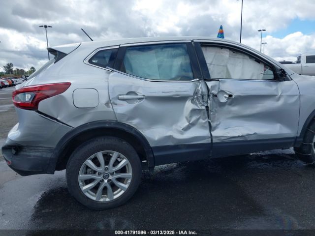 JN1BJ1AV4MW563063 Nissan Rogue Sport S Fwd Xtronic Cvt